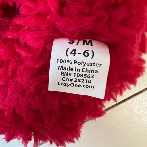 Lobster Gripper Slippers by Lazy One - Picture 5 of 6